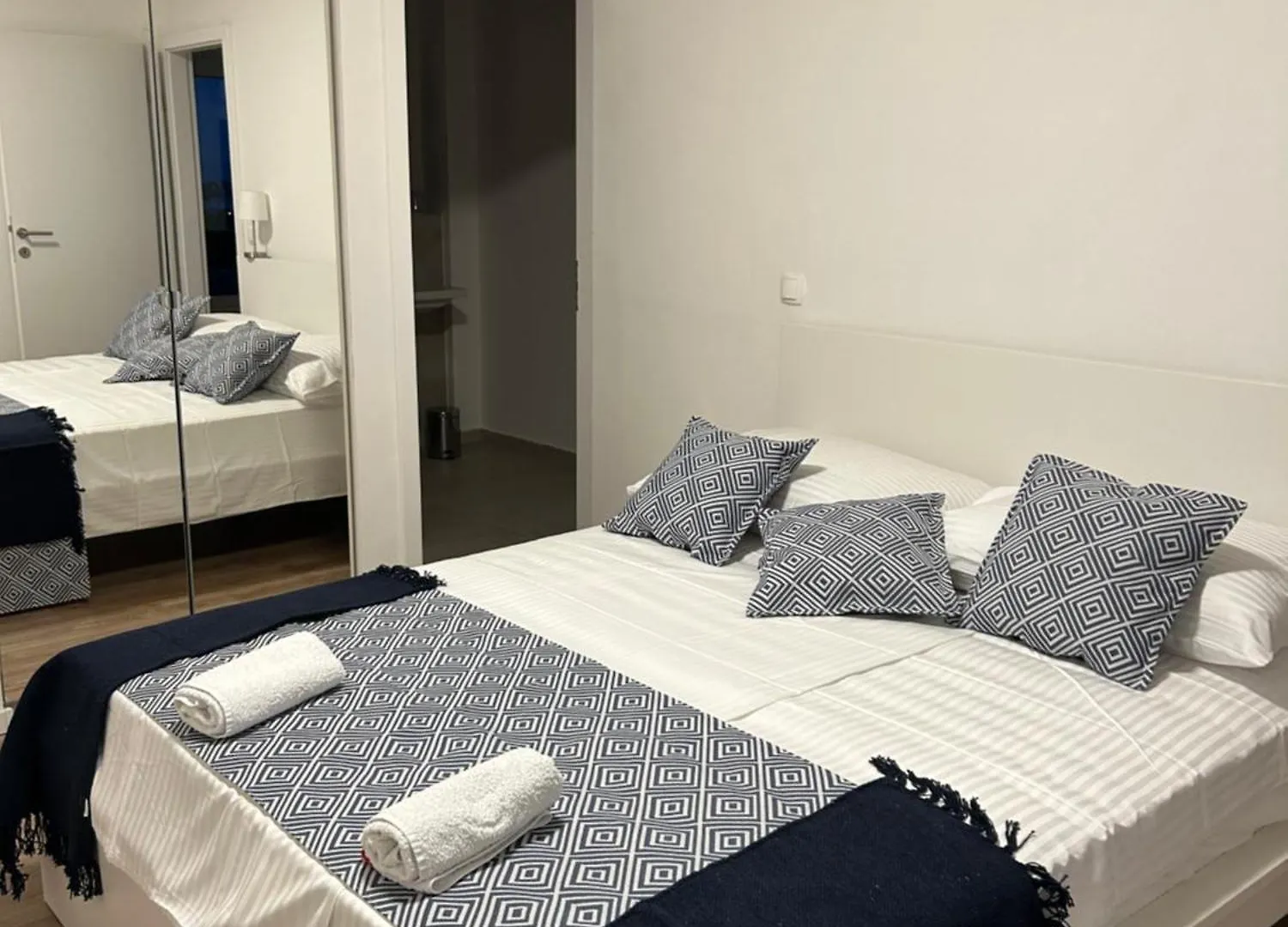 Twenty-Punat Apartments
